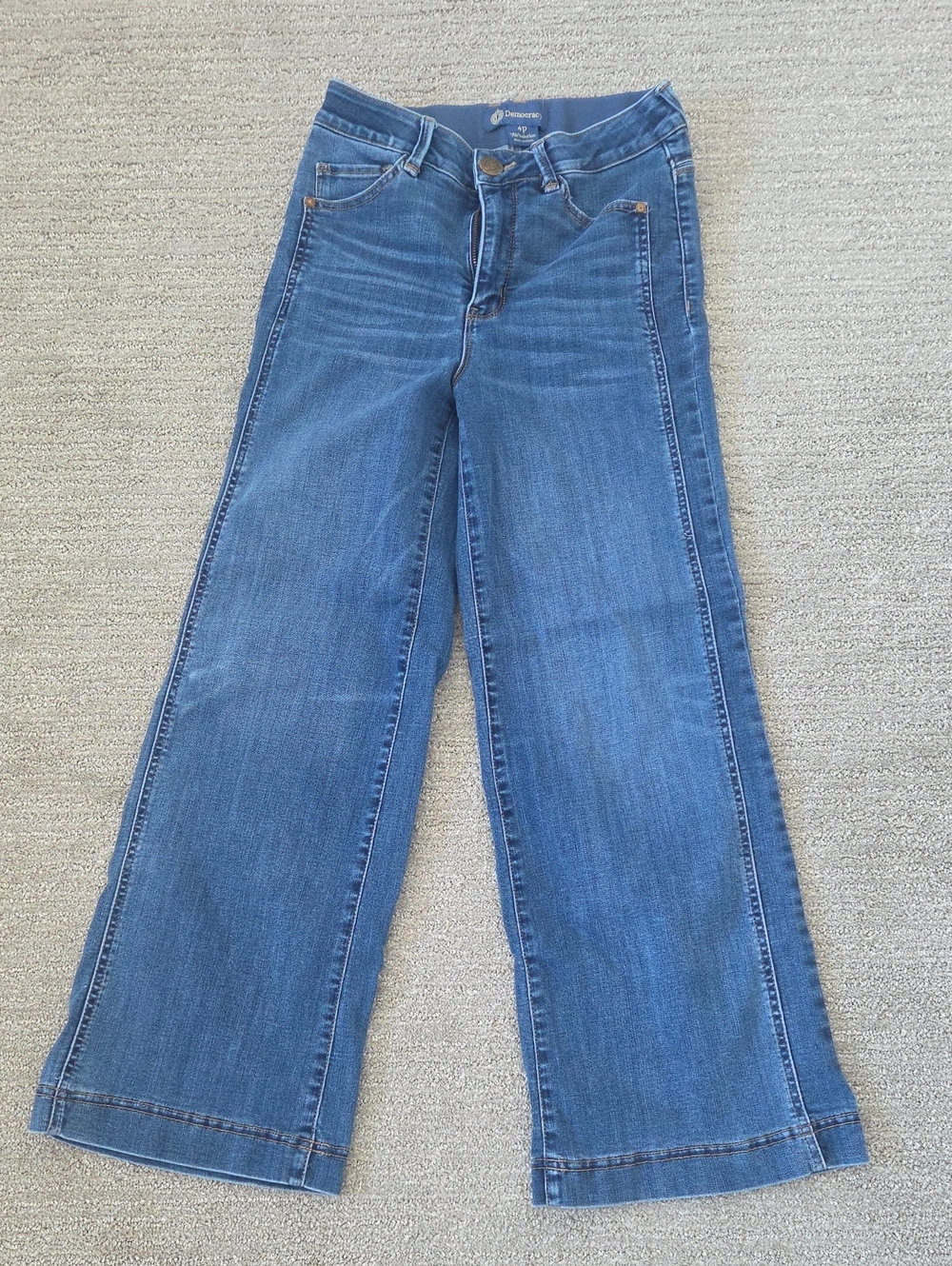 Democracy Mid-Rise Wide Leg Jeans in Medium Blue
